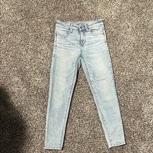 American Eagle Outfitters Light Wash Skinny Jeans